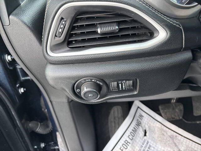 2024 Chrysler Pacifica Touring