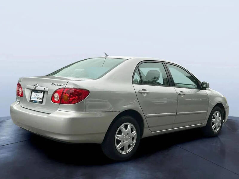 2004 Toyota Corolla