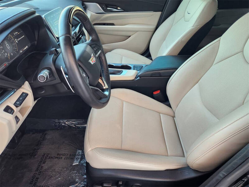 2024 Cadillac CT4 Premium Luxury