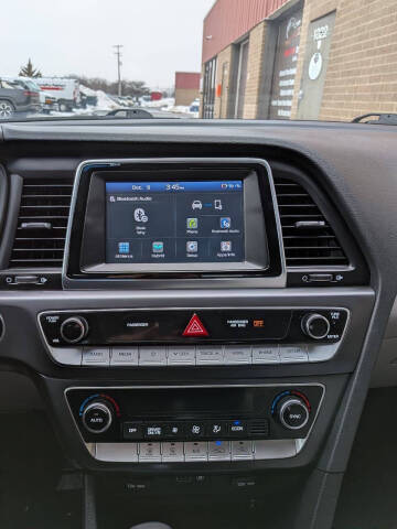 2019 Hyundai Sonata Hybrid SE