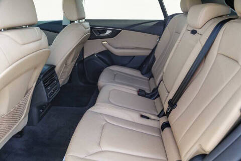 2023 Audi Q8 quattro Premium 55 TFSI