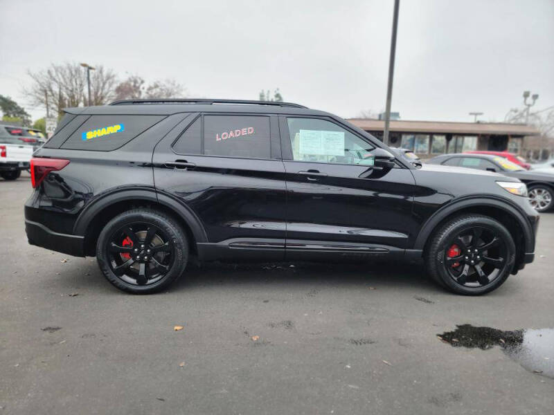 2020 Ford Explorer ST photo 6