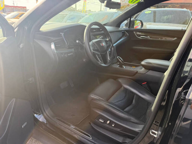 2017 Cadillac XT5 Platinum