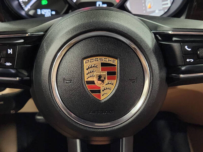 2022 Porsche Macan S