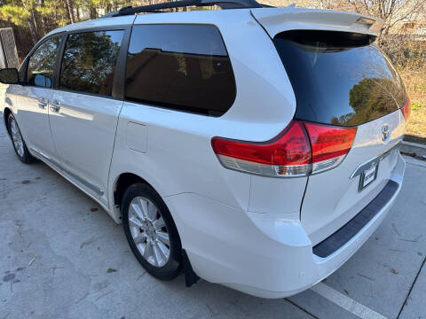 2013 Toyota Sienna Limited 7-Passenger