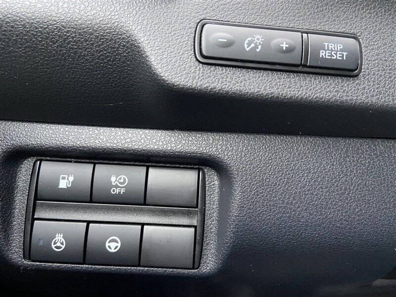 2022 Nissan LEAF SL PLUS