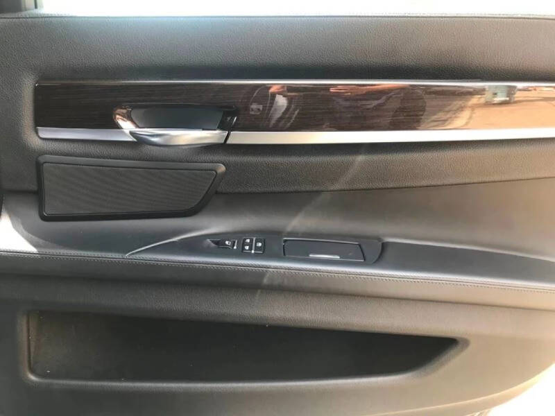 2011 BMW 7 Series 750Li xDrive