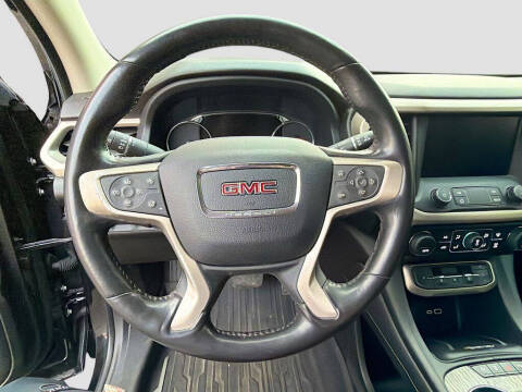 2022 GMC Acadia Denali