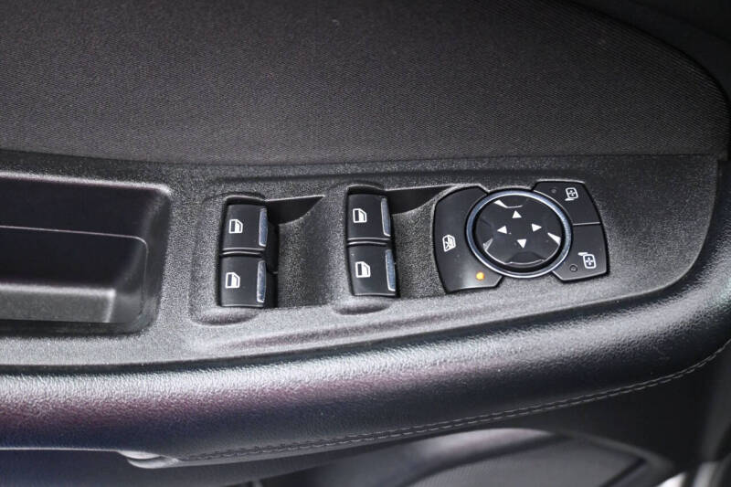 2016 Ford Edge SE