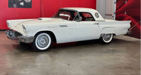 1957 Ford Thunderbird