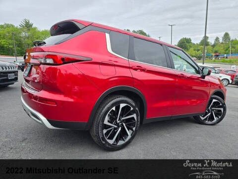 2022 Mitsubishi Outlander SE