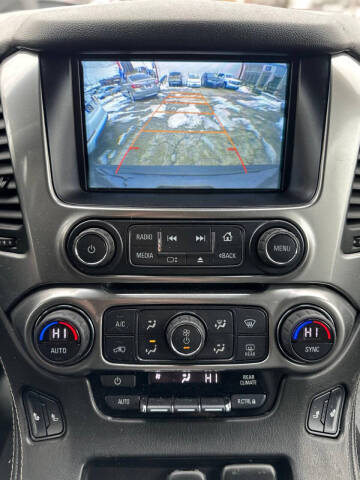 2017 Chevrolet Suburban LT