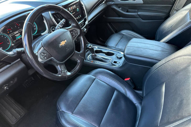 2018 Chevrolet Traverse LT Cloth