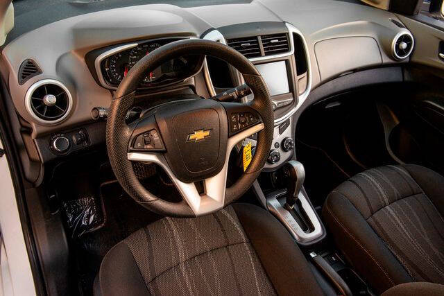 2017 Chevrolet Sonic LT Auto