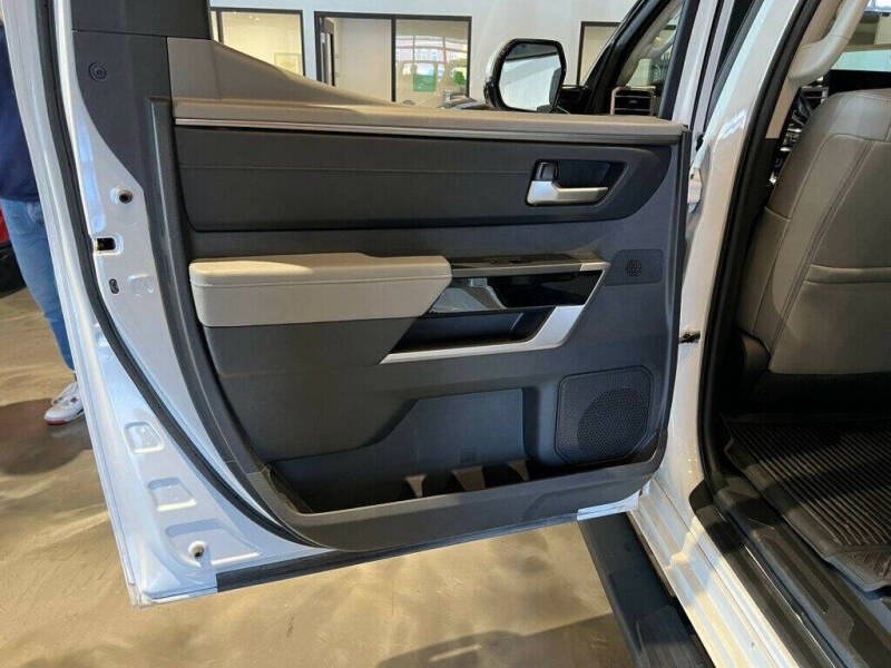 2024 Toyota Tundra Limited HV