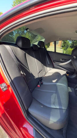 2012 BMW 3 Series 328i