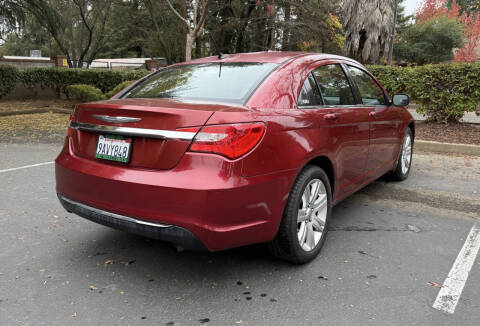 2013 Chrysler 200 LX