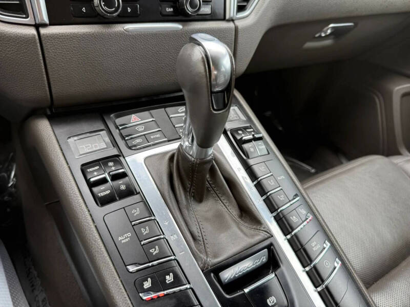 2016 Porsche Macan S