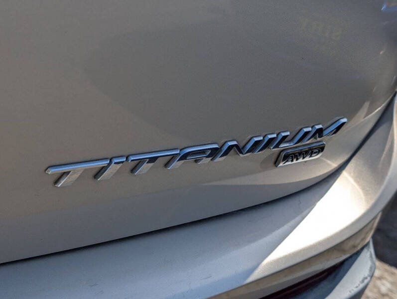 2017 Ford Edge Titanium