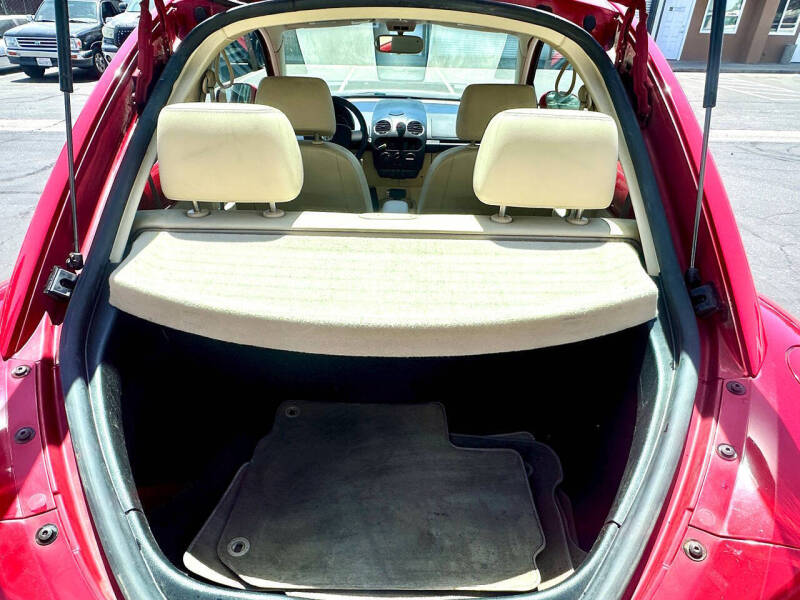 2006 Volkswagen New Beetle 2.5