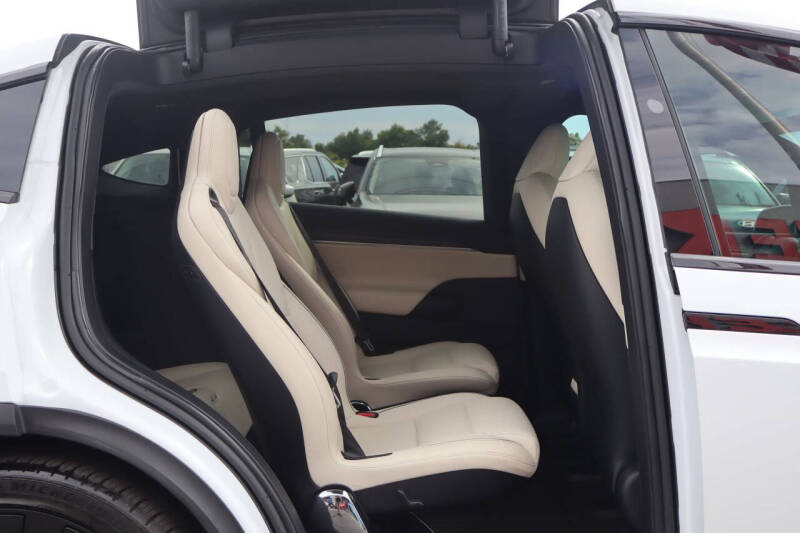 2022 Tesla Model X Plaid