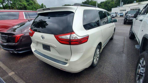 2017 Toyota Sienna