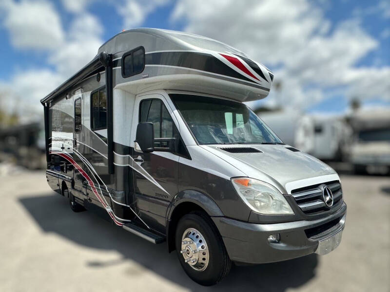 2010 Itasca NAVION 24A