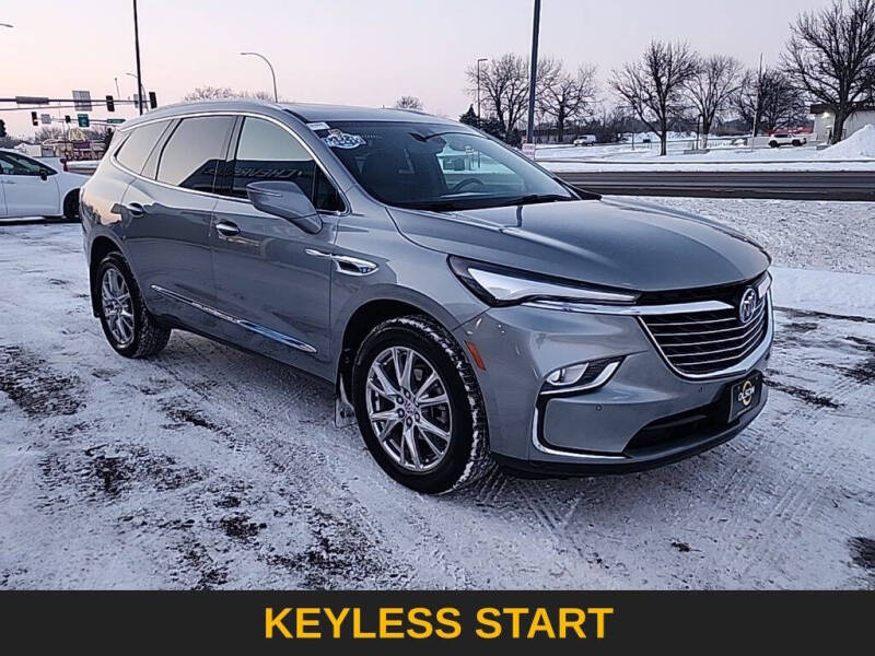 2023 Buick Enclave Essence