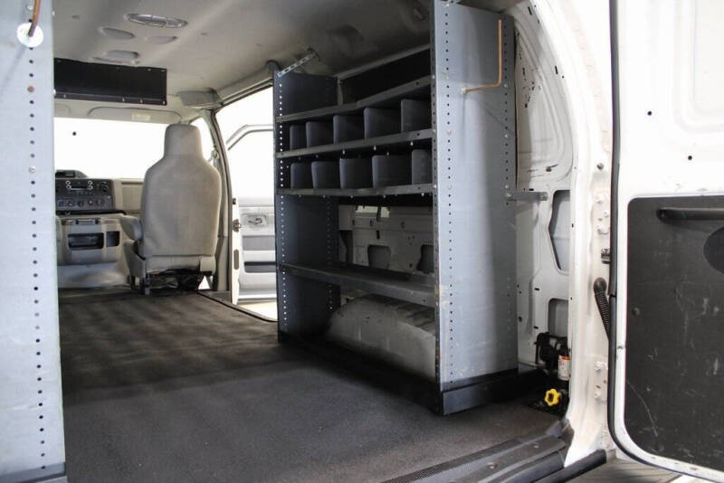 2013 Ford E-Series E-350 SD