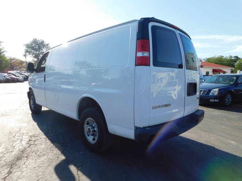 2017 GMC Savana 2500