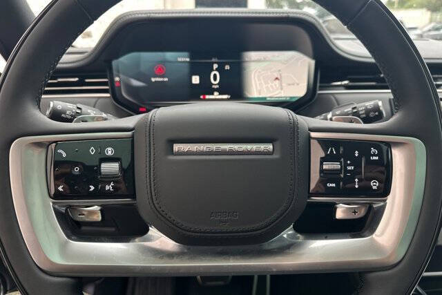 2025 Land Rover Range Rover P400 SE