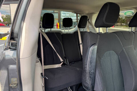 2020 Chrysler Voyager L