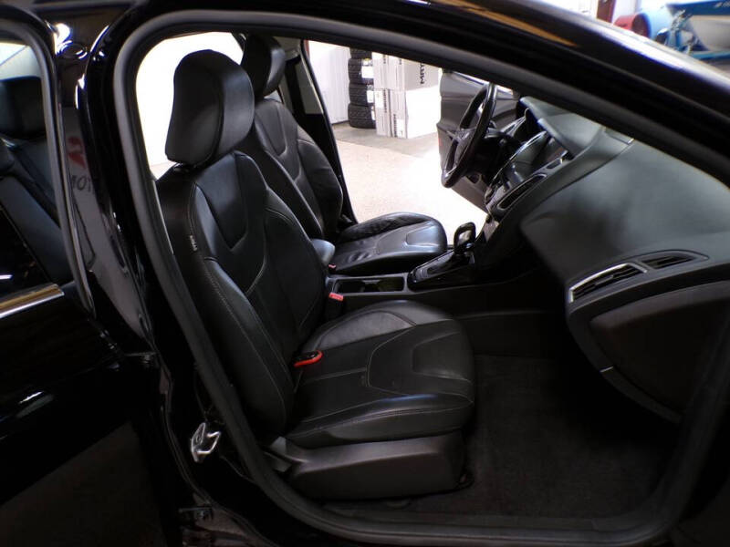 2017 Ford Focus Titanium