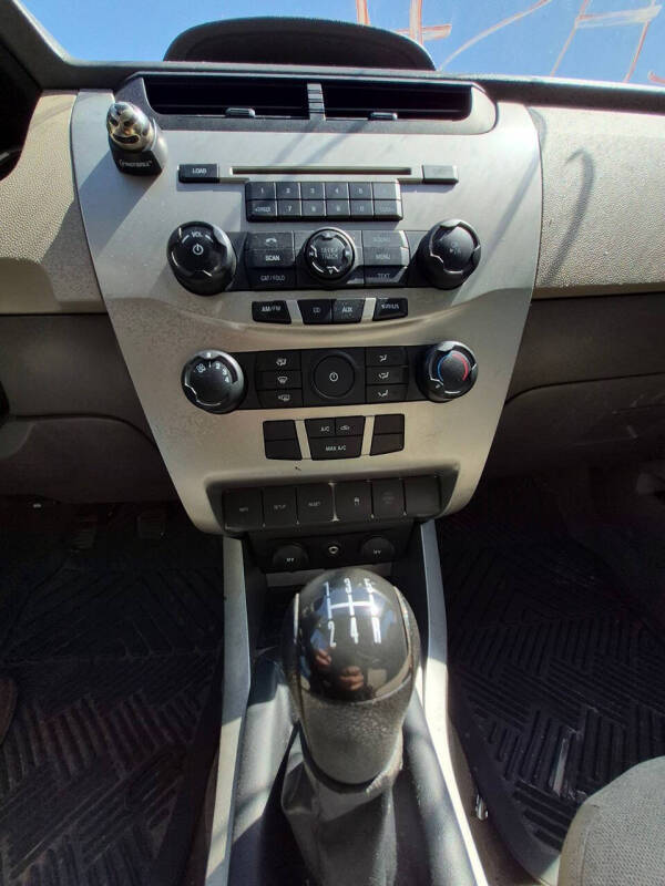 2011 Ford Focus S
