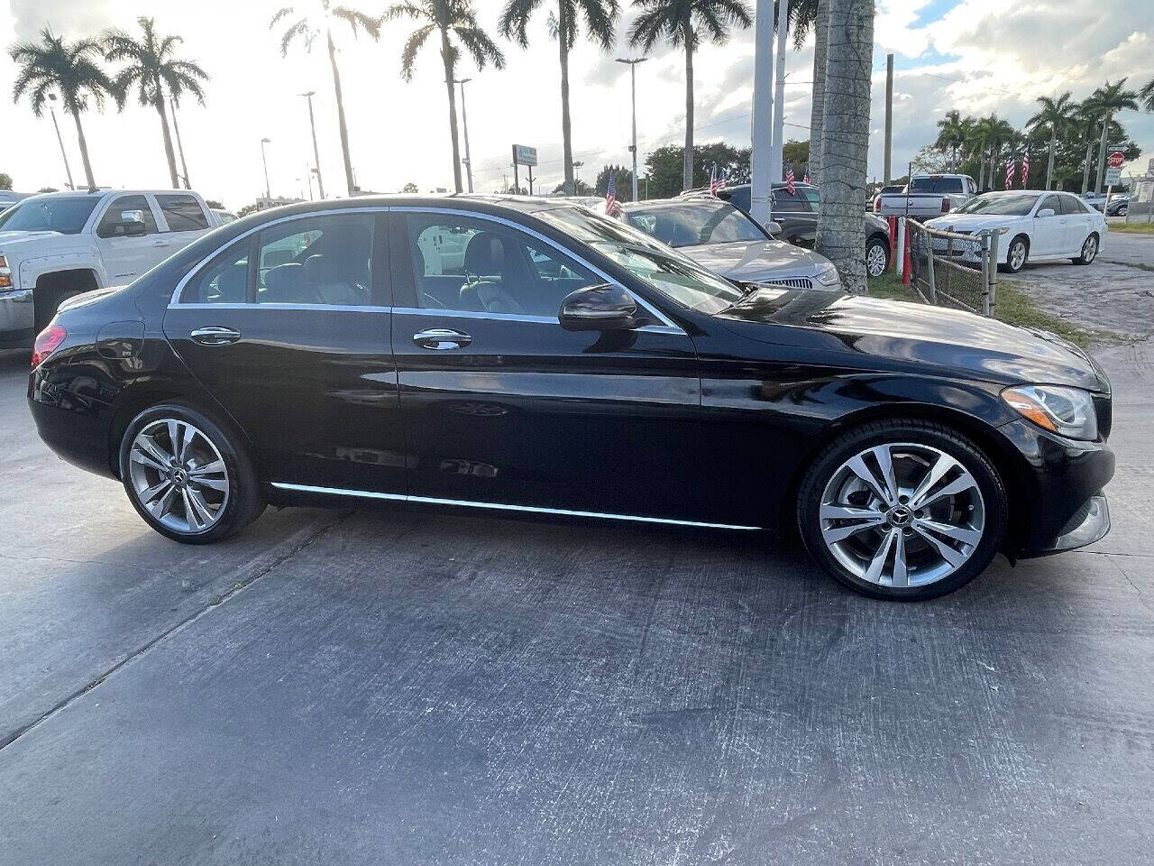 2018 MERCEDES-BENZ C-Class Sedan - $22,900