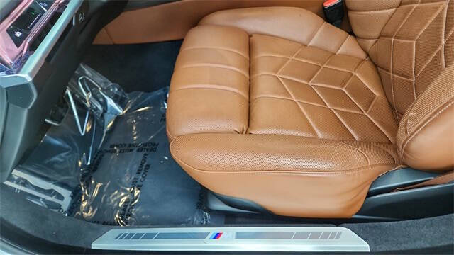 2023 BMW 7 Series 740i