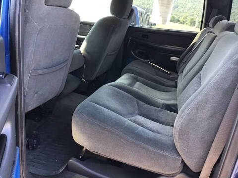 2003 Chevrolet Silverado 1500HD LS