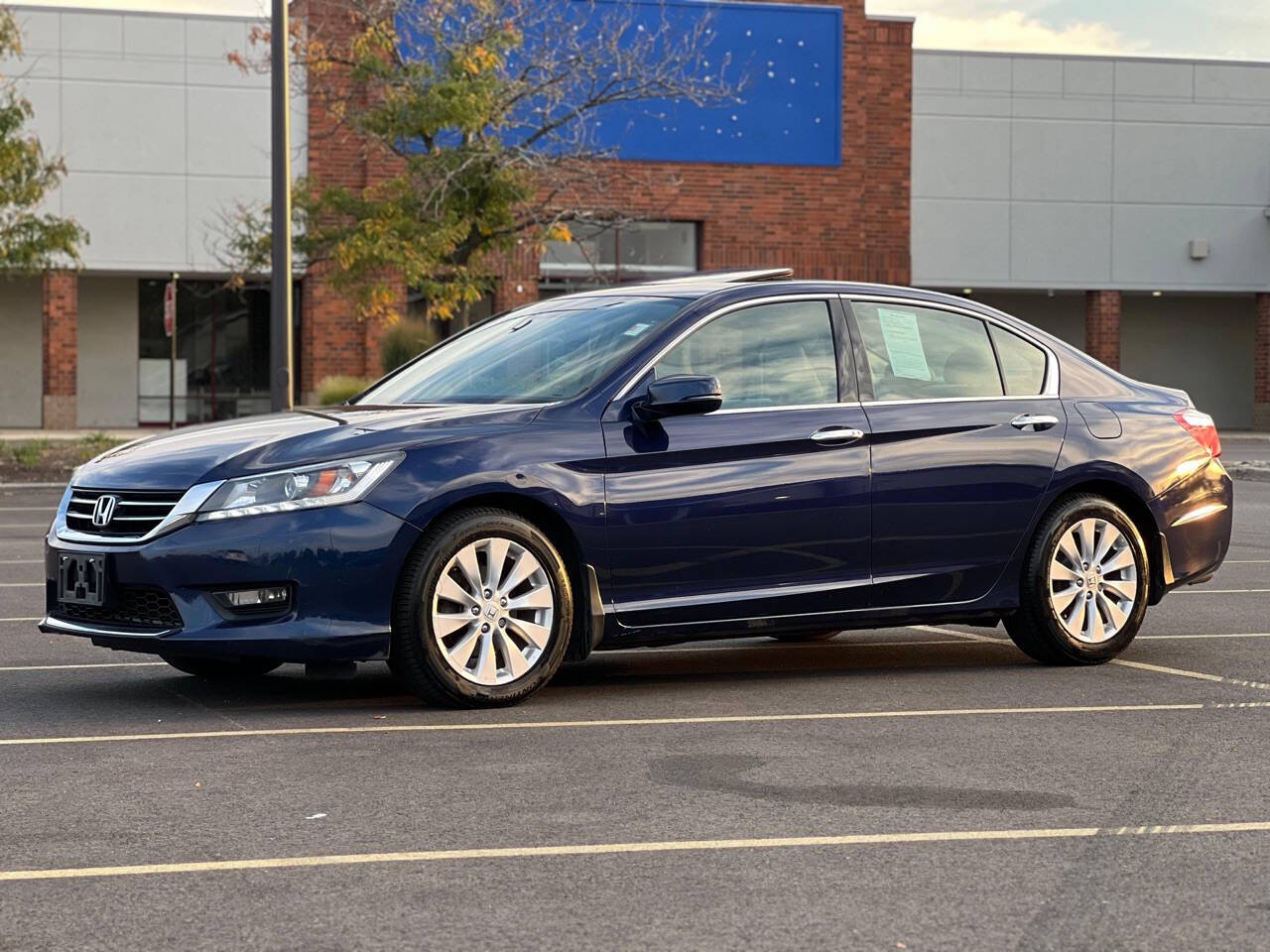 2014 Honda Accord for sale at Ideal Cars LLC in Skokie, IL