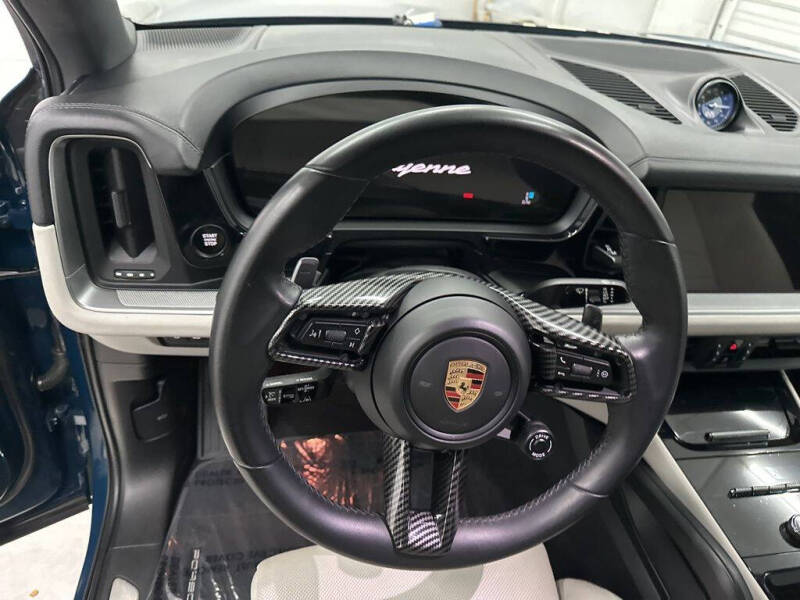 2024 Porsche Cayenne Coupe