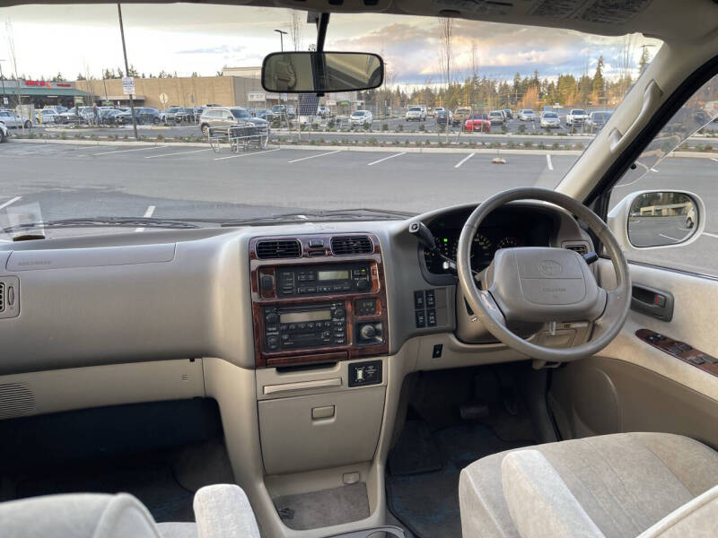 1997 Toyota Granvia