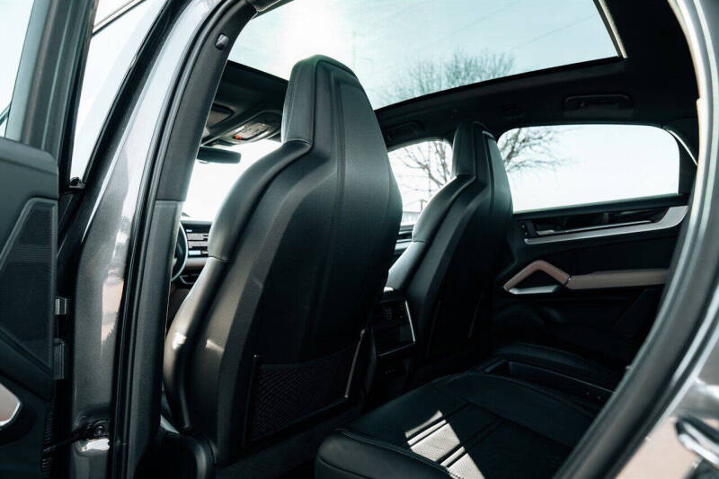 2024 Porsche Cayenne Coupe