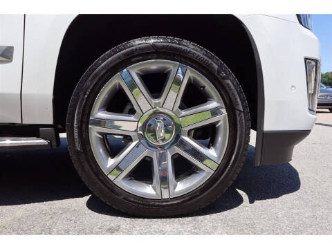 2017 Cadillac Escalade Luxury