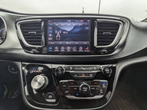 2020 Chrysler Pacifica Launch Edition