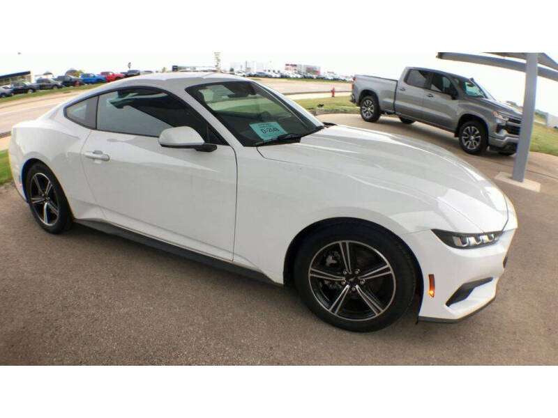2025 Ford Mustang EcoBoost