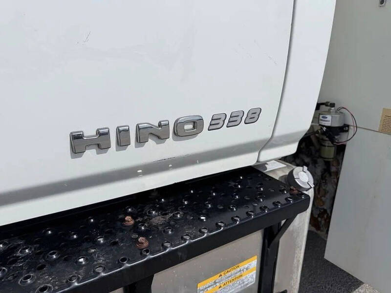 2012 Hino 338