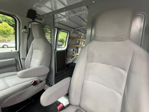 2014 Ford E-Series E-250