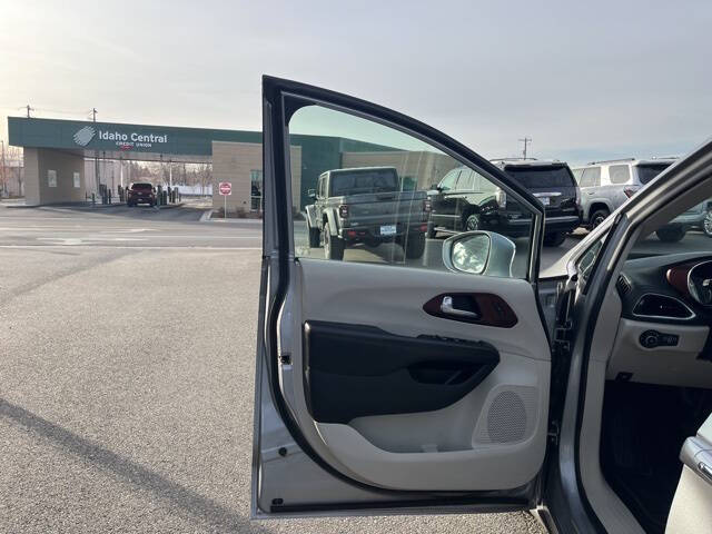 2020 Chrysler Pacifica Limited