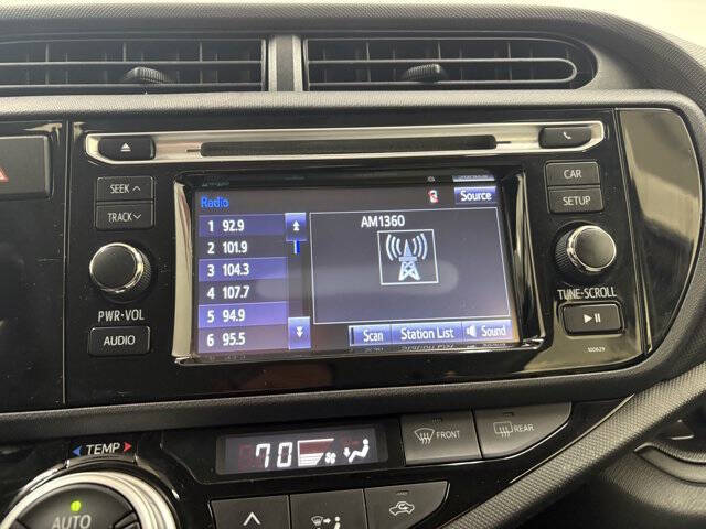 2016 Toyota Prius c One