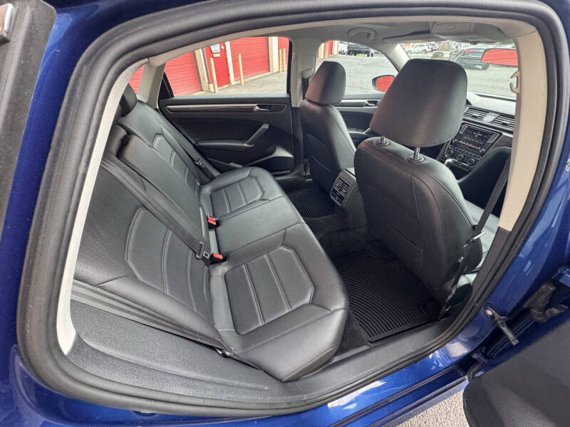 2017 Volkswagen Passat 1.8T SE