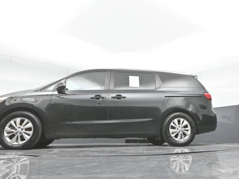 2017 Kia Sedona LX